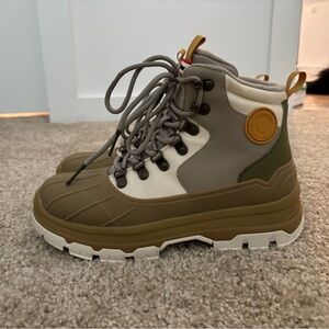 Women’s hunter boots